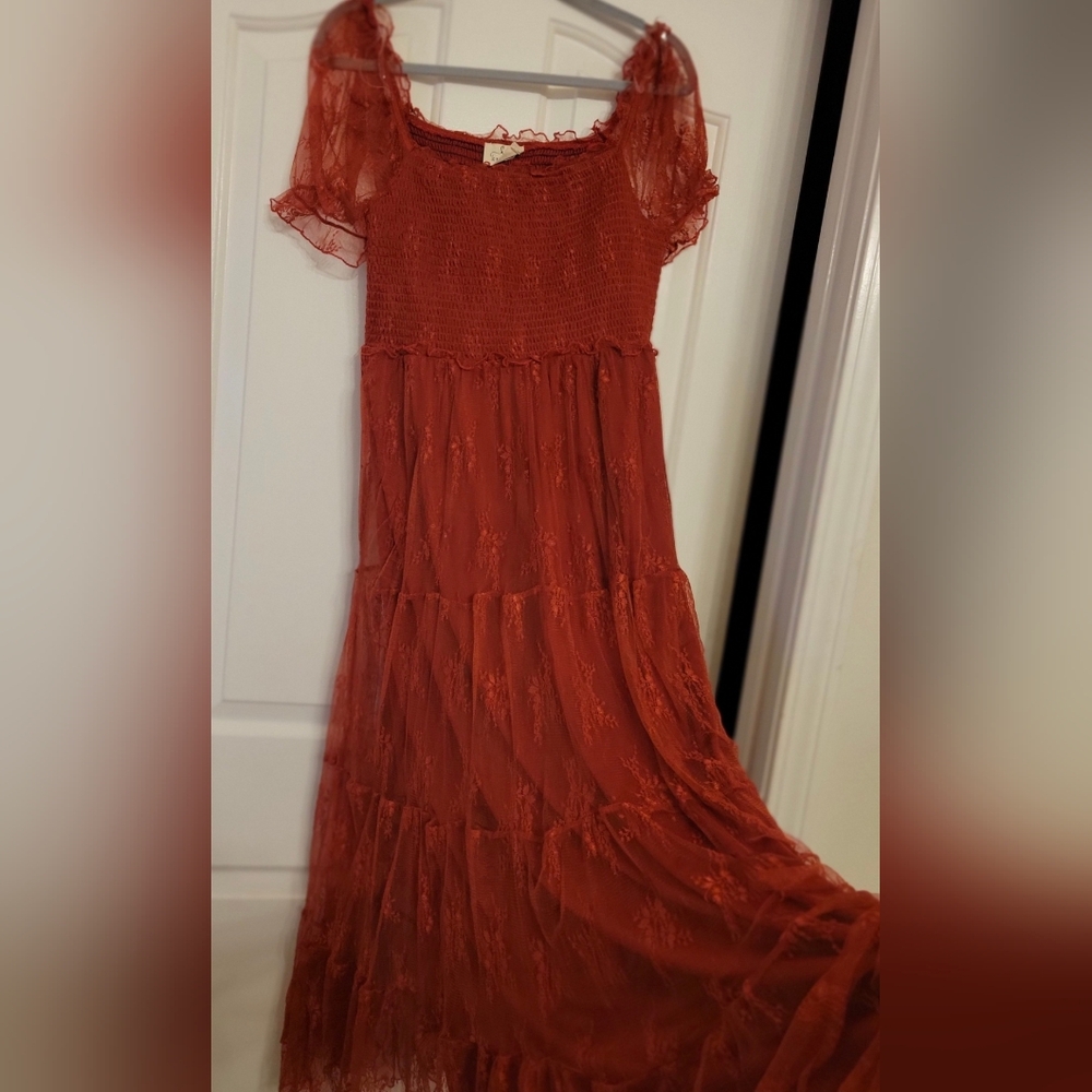 Elegant Rust Lace Maxi Dress